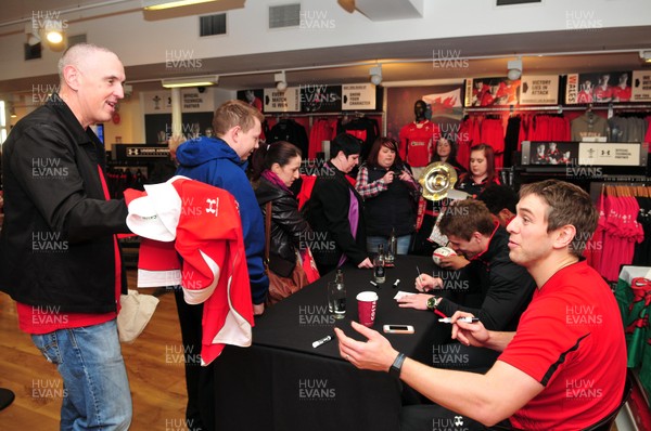 070312- Wales Rugby Players Signing Session Wales Players Ryan Jones, Jonathan Davies and Toby Faletau, meet fans and sign autographs at the Cardiff Arms Shop and Bar