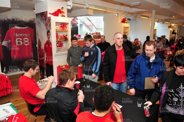 070312- Wales Rugby Players Signing Session Wales Players Ryan Jones, Jonathan Davies and Toby Faletau, meet fans and sign autographs at the Cardiff Arms Shop and Bar