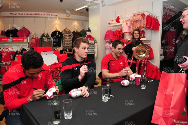 070312- Wales Rugby Players Signing Session Wales Players Ryan Jones, Jonathan Davies and Toby Faletau, meet fans and sign autographs at the Cardiff Arms Shop and Bar