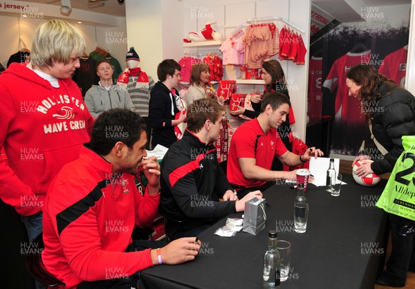 070312- Wales Rugby Players Signing Session Wales Players Ryan Jones, Jonathan Davies and Toby Faletau, meet fans and sign autographs at the Cardiff Arms Shop and Bar