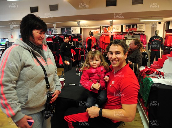 070312- Wales Rugby Players Signing Session Wales Players Ryan Jones, Jonathan Davies and Toby Faletau, meet fans and sign autographs at the Cardiff Arms Shop and Bar