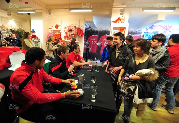 070312- Wales Rugby Players Signing Session Wales Players Ryan Jones, Jonathan Davies and Toby Faletau, meet fans and sign autographs at the Cardiff Arms Shop and Bar