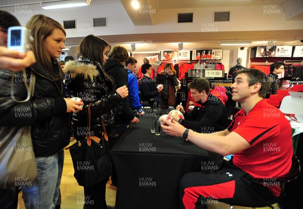 070312- Wales Rugby Players Signing Session Wales Players Ryan Jones, Jonathan Davies and Toby Faletau, meet fans and sign autographs at the Cardiff Arms Shop and Bar