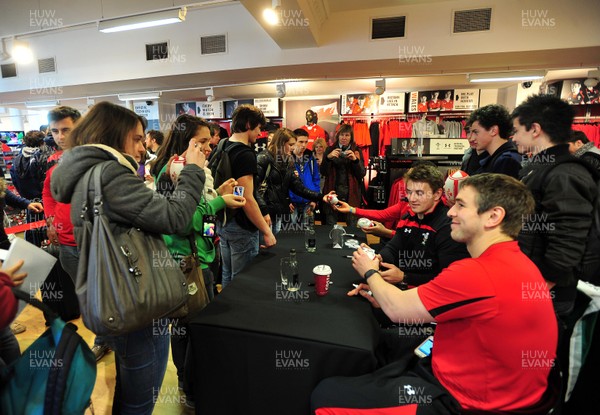 070312- Wales Rugby Players Signing Session Wales Players Ryan Jones, Jonathan Davies and Toby Faletau, meet fans and sign autographs at the Cardiff Arms Shop and Bar