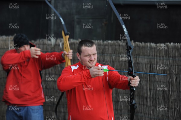 16.06.10 - Wales Rugby Players Visit Boomrock - John Yapp(L) and Ken Owens try out archery during a trip to Boomrock in Wellington. 