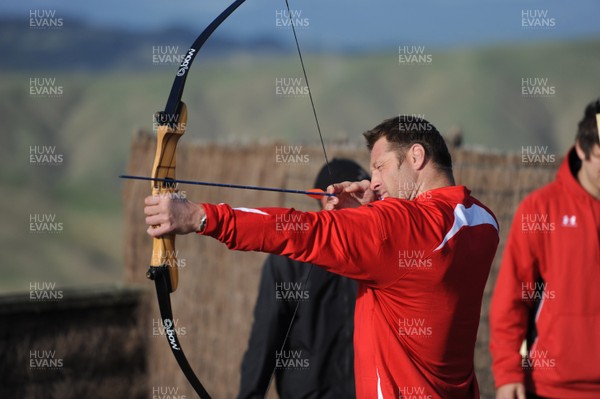 16.06.10 - Wales Rugby Players Visit Boomrock - Ian Gough tries out archery during a trip to Boomrock in Wellington. 