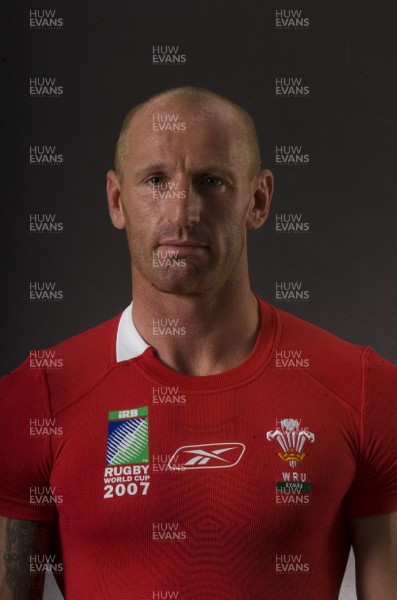 20.08.07 - Wales Rugby World Cup 2007 Portraits - Gareth Thomas 