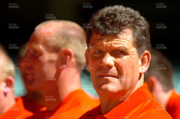 10.08.07 -  Wales Rugby World Cup Squad Announcement - Wales Captain, Gareth Thomas(L) with Coach, Gareth Jenkins during the Wales World Cup Squad announcement  