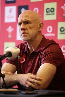 071125 - Picture shows Steve Tandy, Head Coach speaking during a press conference as he announces his first team for this years Quilter Nations Series