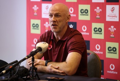 071125 - Picture shows Steve Tandy, Head Coach speaking during a press conference as he announces his first team for this years Quilter Nations Series
