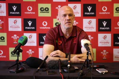 071125 - Picture shows Steve Tandy, Head Coach speaking during a press conference as he announces his first team for this years Quilter Nations Series