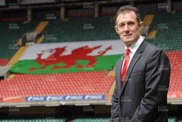 080512 - Wales Rugby Press Conference -Wales coach Rob Howley poses for pictures today