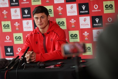 170226 - Picture shows Louis Rees-Zammit speaking during a Press Conference today