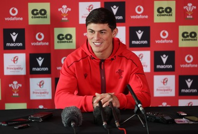 170226 - Picture shows Louis Rees-Zammit speaking during a Press Conference today