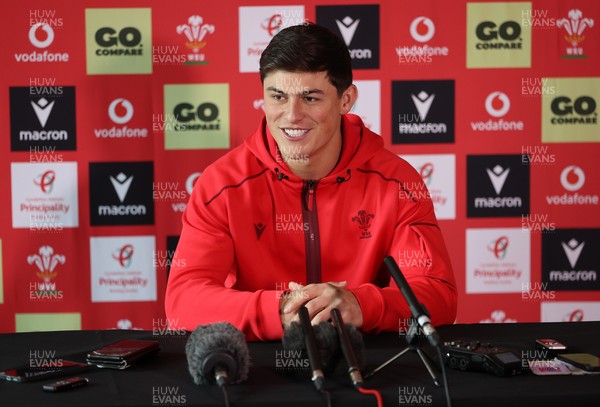170226 - Picture shows Louis Rees-Zammit speaking during a Press Conference today