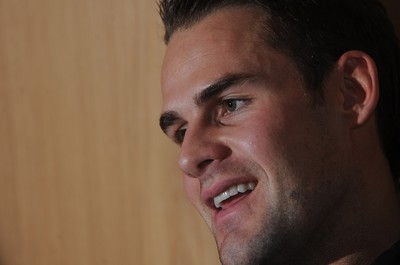 25.01.10 - Wales Rugby Press Conference - Lee Byrne talks to reporters. 