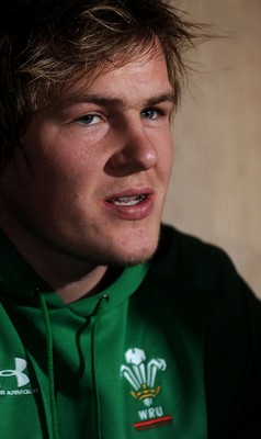 25.01.10 - Wales Rugby Press Conference - Rhys Gill talks to reporters. 