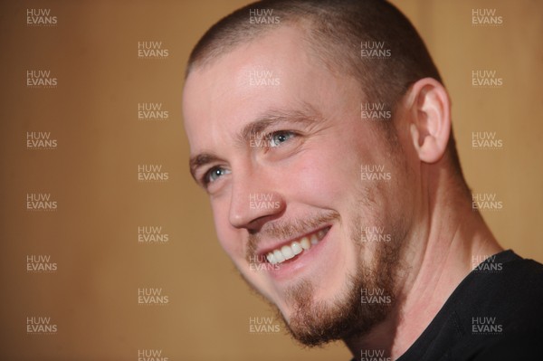 25.01.10 - Wales Rugby Press Conference - Richie Rees talks to reporters. 