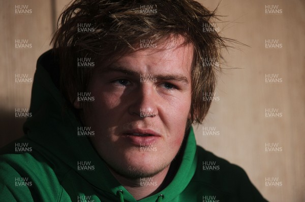 25.01.10 - Wales Rugby Press Conference - Rhys Gill talks to reporters. 