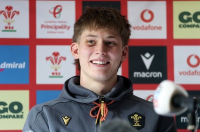 250225 - Wales Rugby Press Conference - Ellis Mee speaks to the media after making his debut against Ireland on the weekend