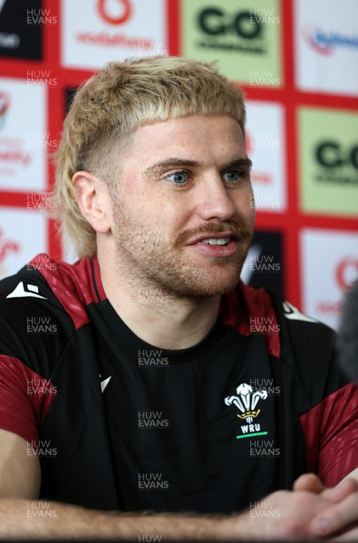 260124 - Wales Rugby Press Conference - Aaron Wainwright talks to the media