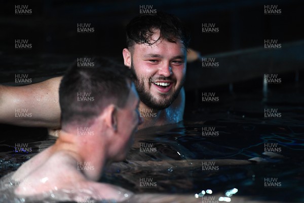 240622 - Wales Rugby Recovery Session - Harri O’Connor during a pool session