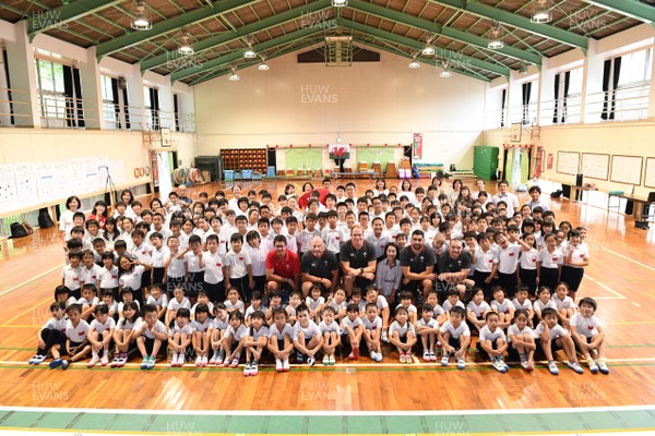 170919 - Wales Rugby Players Visit Local School in Kitakyushu - Ken Owens, Cory Hill, Robin McBryde and Alun Wyn Jones during a school visit
