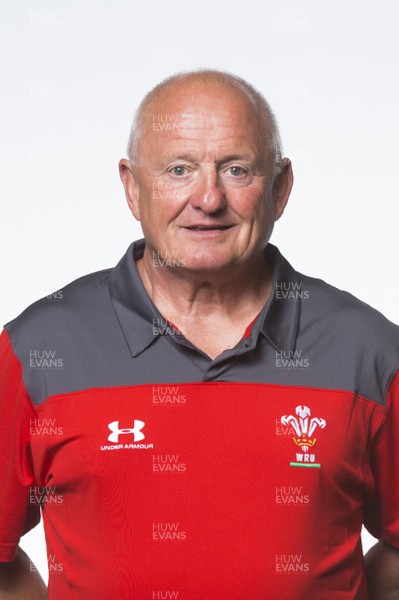 010819 - Wales Rugby Squad - Alan Phillips