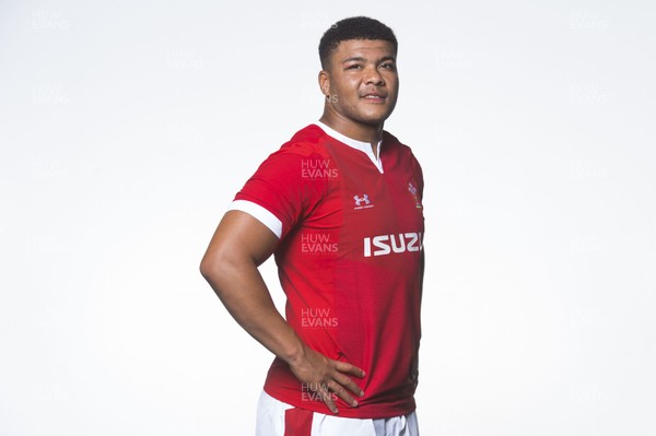 010819 - Wales Rugby Squad - Leon Brown