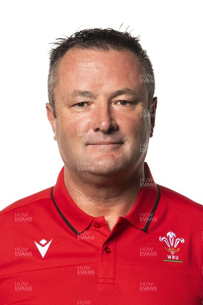 201020 - Wales Rugby Squad - Geoff Davies