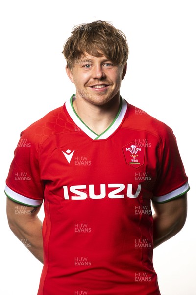 201020 - Wales Rugby Squad - James Davies