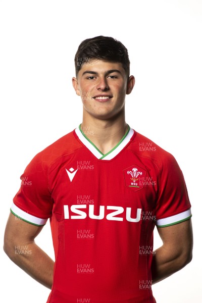 201020 - Wales Rugby Squad - Louis Rees-Zammit