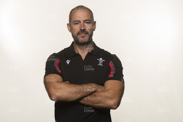 241022 - Wales Rugby Squad - John Miles