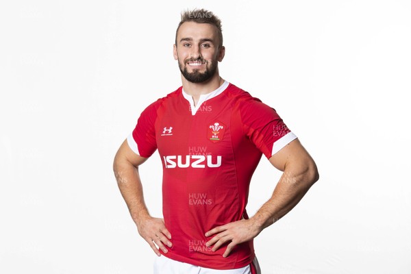251119 - Wales Rugby Squad - Ollie Griffiths