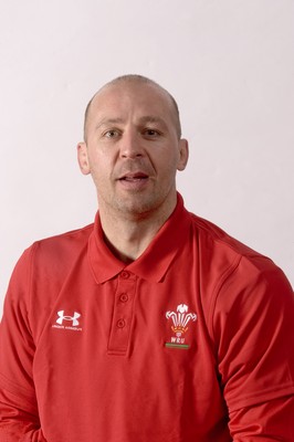 28.10.08 - Wales Rugby Autumn Internationals Squad 2008 - Mark Bennett (Conditioning Coach) 