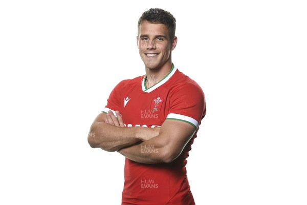 280621 - Wales Rugby Squad - Kieran Hardy