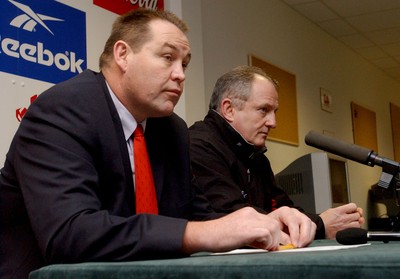 030203 - Wales Rugby Squad Announcement - Coach of the Welsh rugby team, Steve Hansen, and team manager Alan Phillips announce the squad to take part in this year's Six Nations tournament