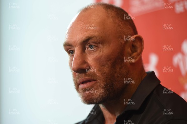 080518 - Wales Rugby Squad Announcement - Robin McBryde talks to media