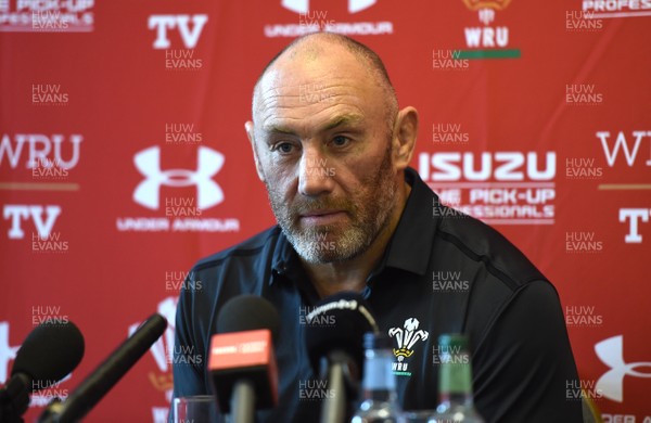 161018 - Wales Rugby Squad Announcement - Robin McBryde talks to media