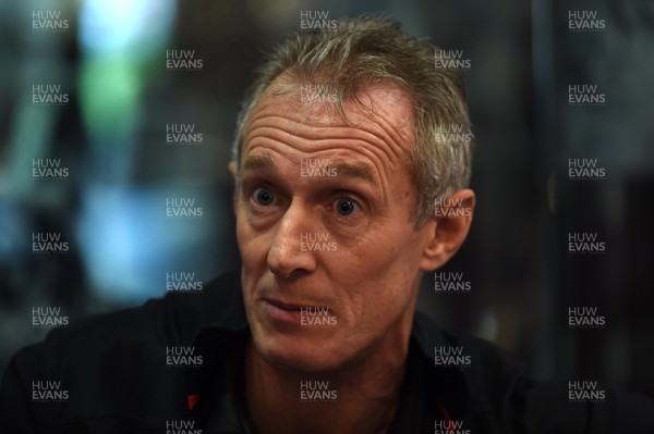 161018 - Wales Rugby Squad Announcement - Rob Howley talks to media