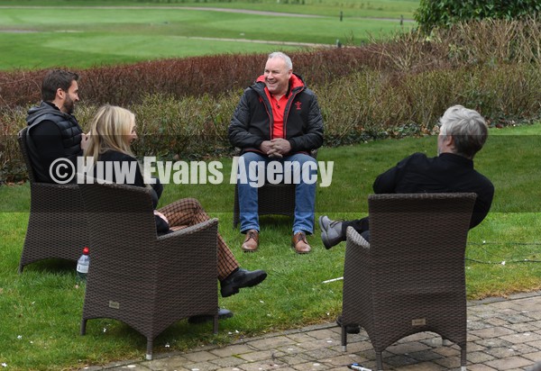 180122 - Wales Rugby Squad Announcement - Wayne Pivac talks to Gareth Rhys Owen, Lauren Jenkins and Nicky Robinson of BBC Wales Scrum V podcast