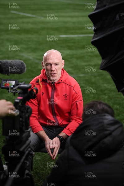 211025 -  Wales Rugby sqaud announcement - Picture shows Wales Head Coach Steve Tandy speaking in a press conference after announcing his squad for the upcoming Quilter Nations Series
