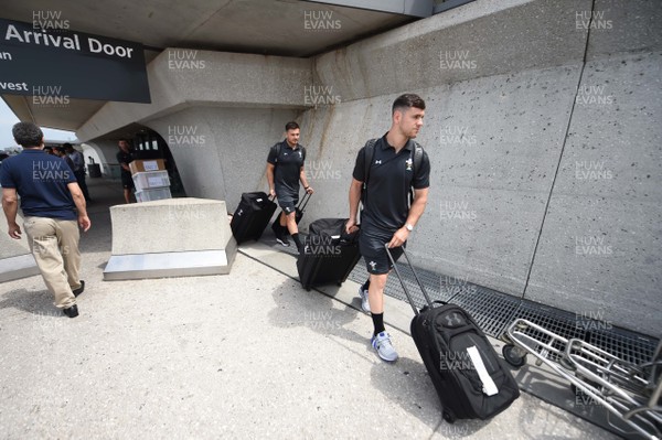 270518 - Wales Rugby Squad Arrive in Washington DC - Ellis Jenkins and Tomos Williams arrives in Washington DC