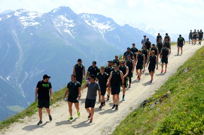 Wales Rugby Squad Climb Mountain 050715