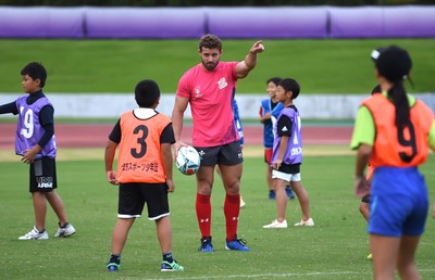 Wales Rugby Squad Coaching Local School Children 041019