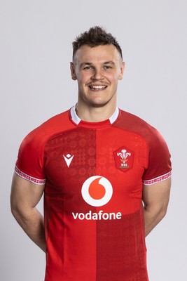 260126 - Wales Rugby Squad Portraits - Jarrod Evans