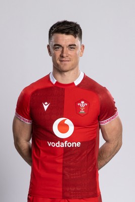 260126 - Wales Rugby Squad Portraits - Reuben Morgan-Williams