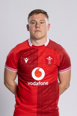 260126 - Wales Rugby Squad Portraits - Sam Costelow