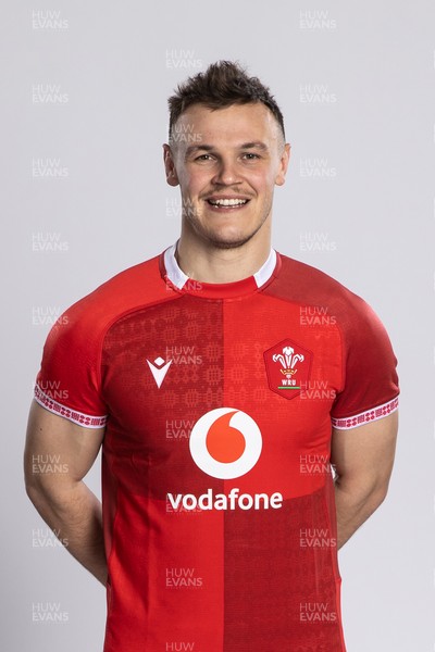 260126 - Wales Rugby Squad Portraits - Jarrod Evans