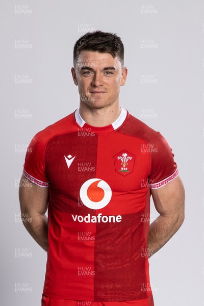 260126 - Wales Rugby Squad Portraits - Reuben Morgan-Williams